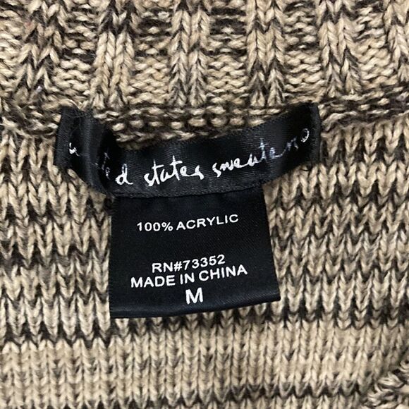 5/$15 United States Sweaters Women’s Tan Short Sleeve Sweater Tunic Size Medium - Picture 3 of 4